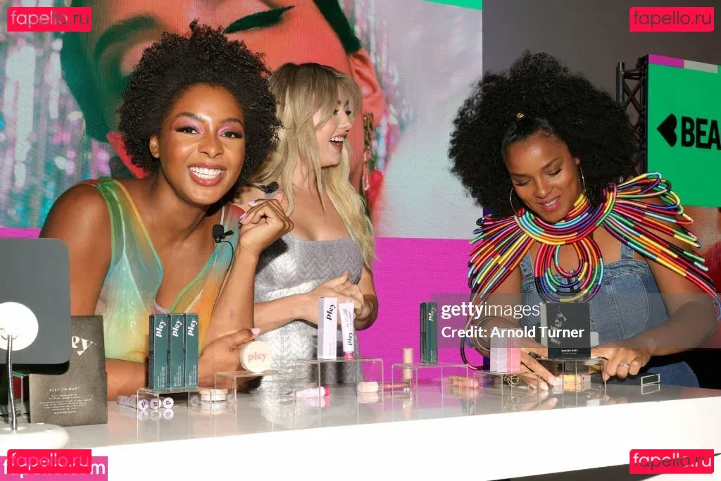 Peyton List Onlyfans Photo Gallery 