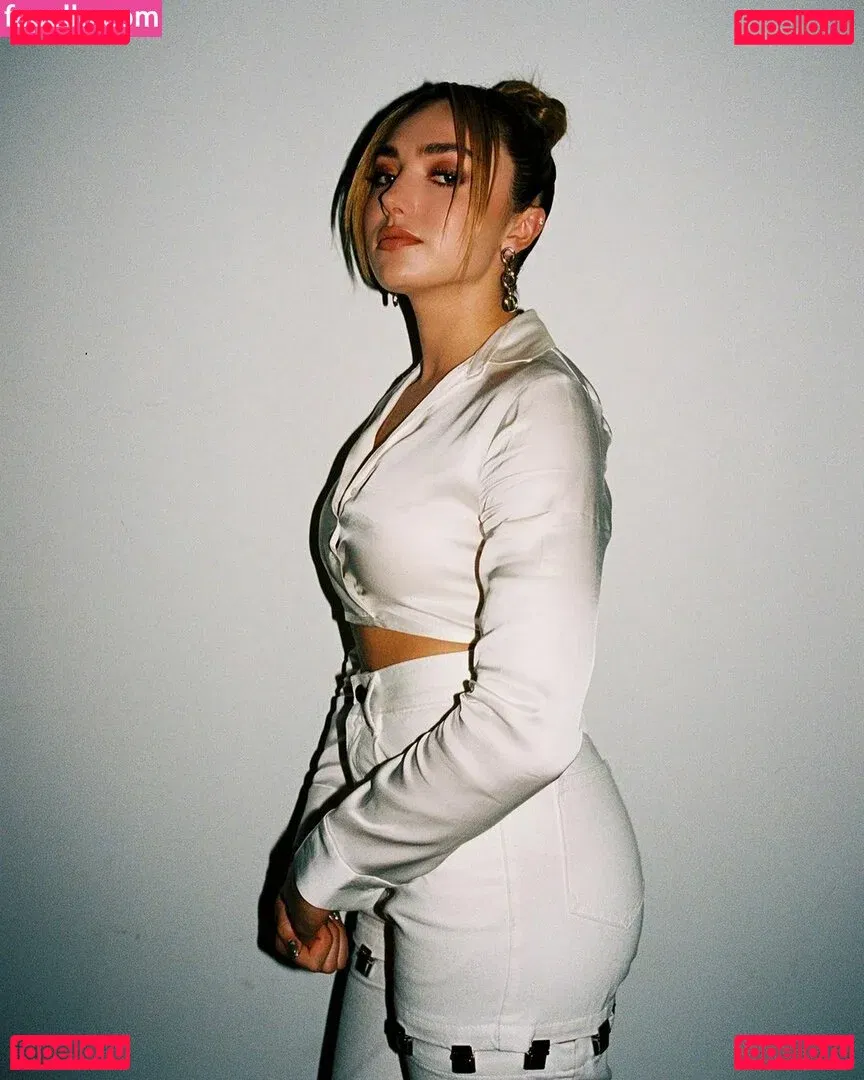 Peyton List Onlyfans Photo Gallery 