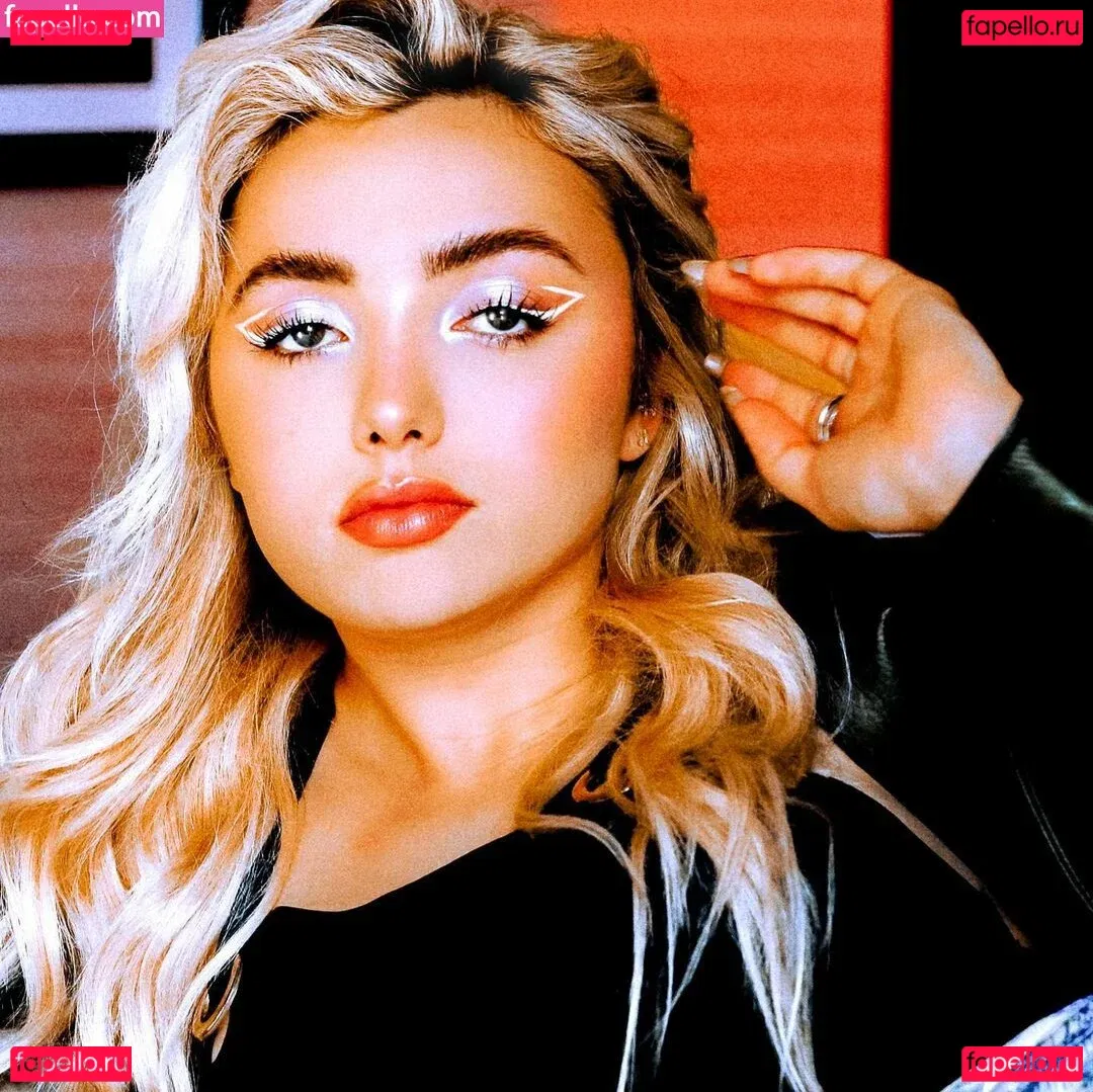 Peyton List Onlyfans Photo Gallery 