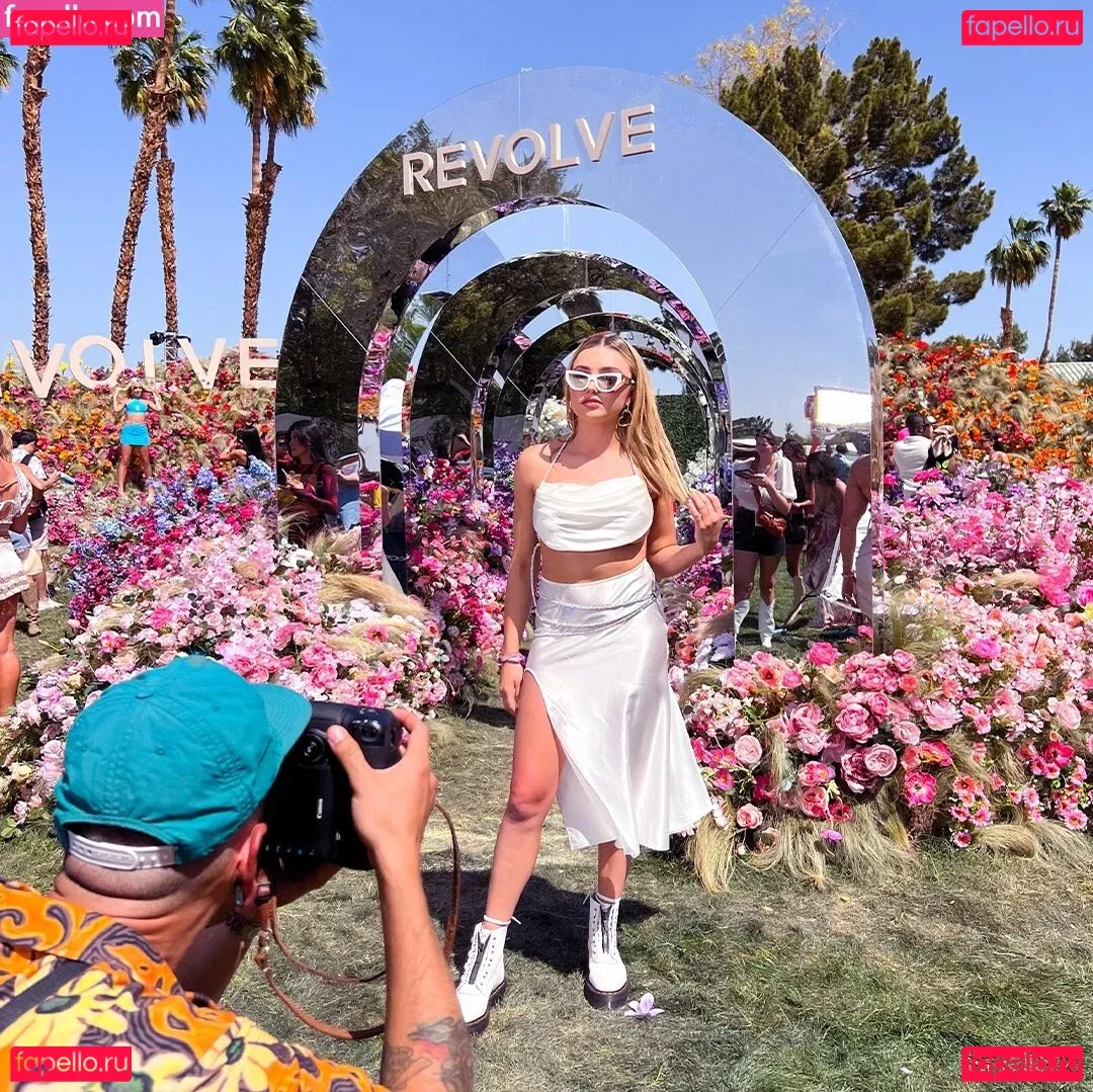 Peyton List Onlyfans Photo Gallery 