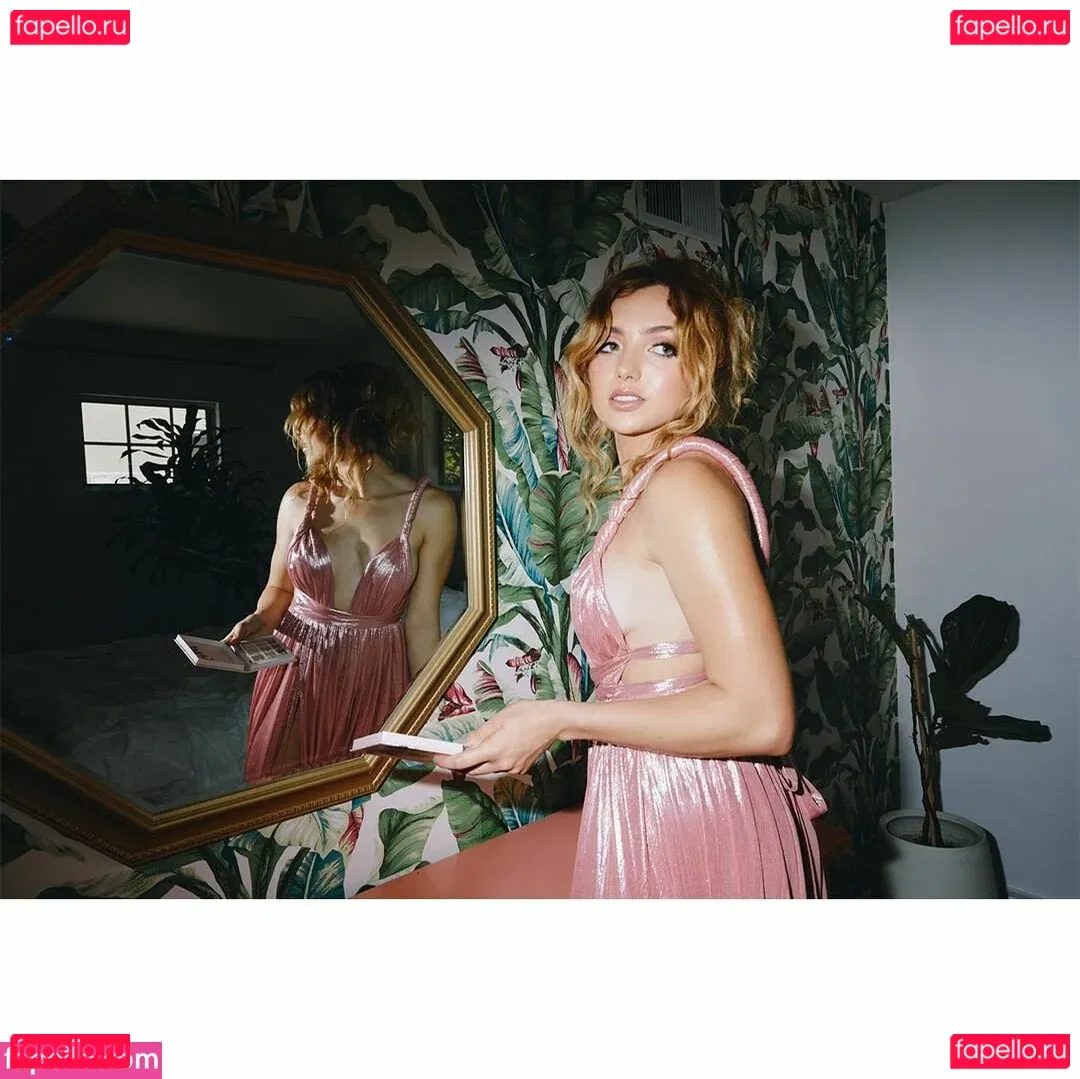 Peyton List Onlyfans Photo Gallery 