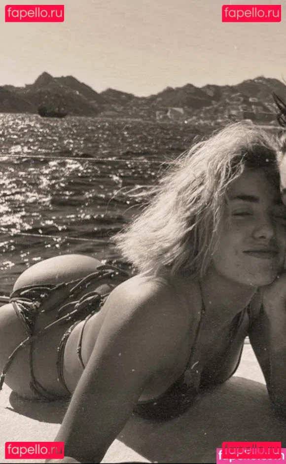 Peyton List Onlyfans Photo Gallery 