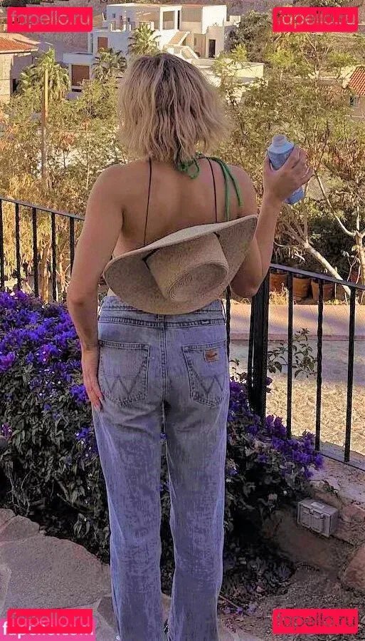 Peyton List Onlyfans Photo Gallery 