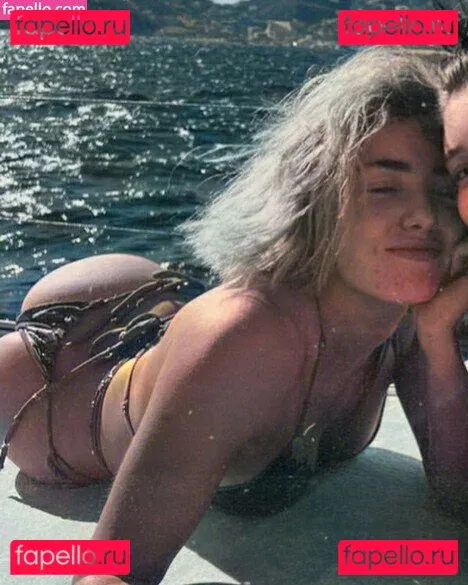 Peyton List Onlyfans Photo Gallery 