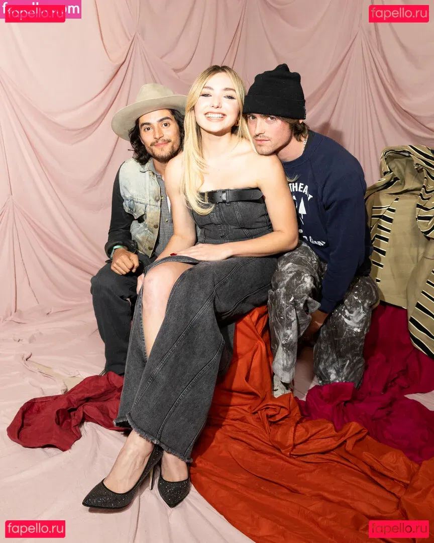 Peyton List Onlyfans Photo Gallery 