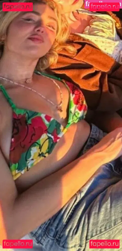 Peyton List Onlyfans Photo Gallery 