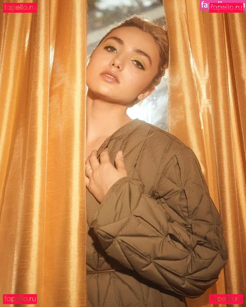 Peyton List Onlyfans Photo Gallery 