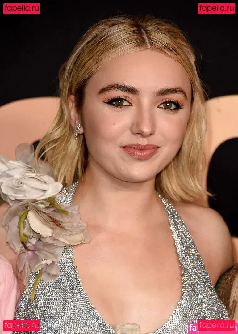 Peyton List Onlyfans Photo Gallery 