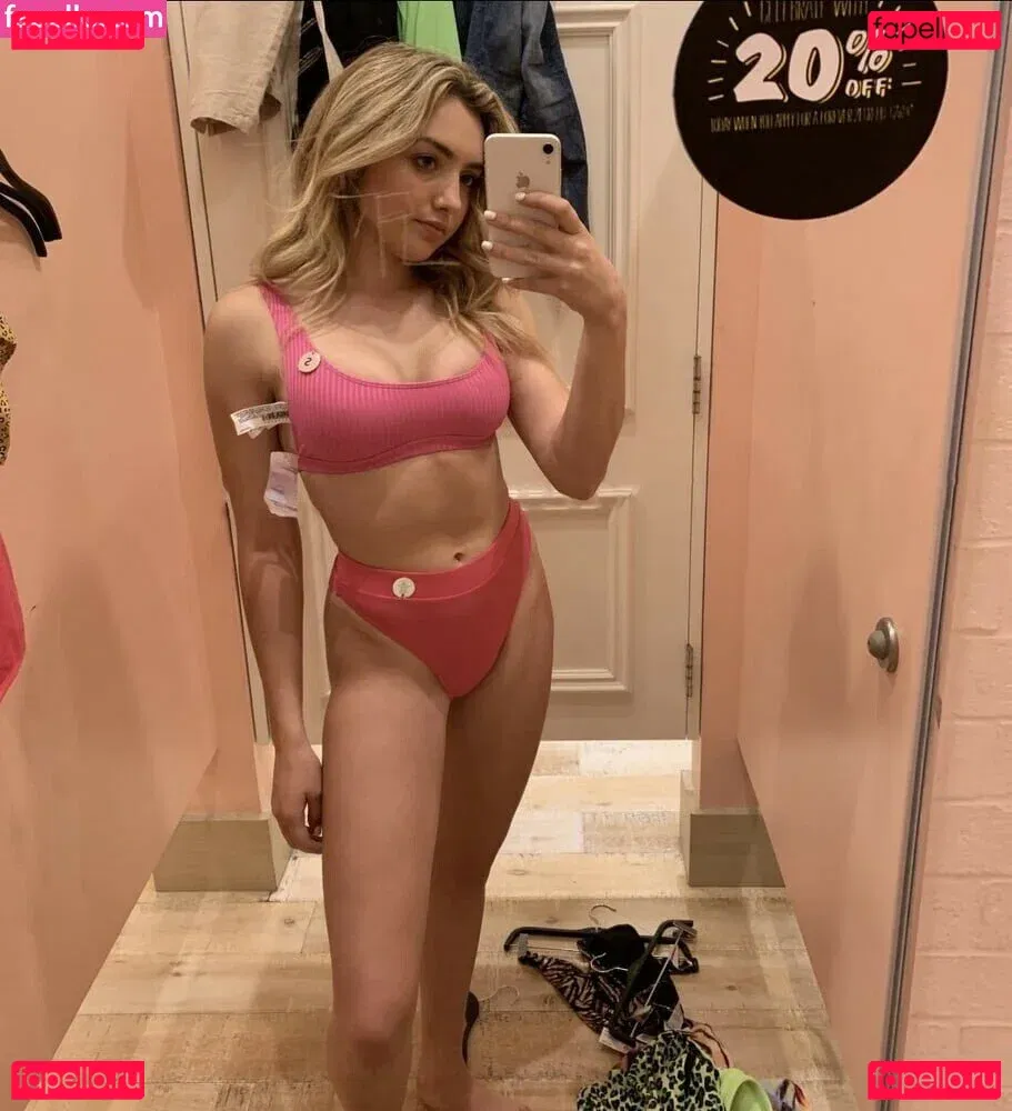 Peyton List Onlyfans Photo Gallery 