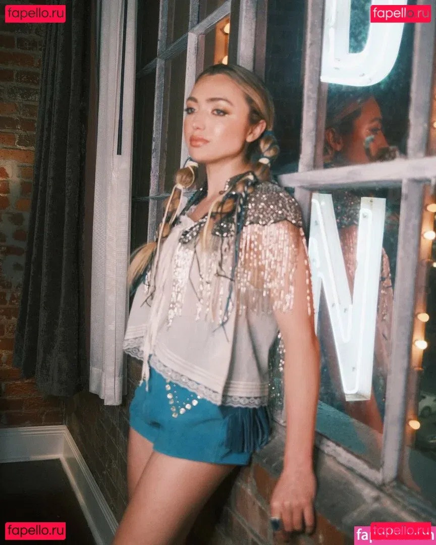 Peyton List Onlyfans Photo Gallery 