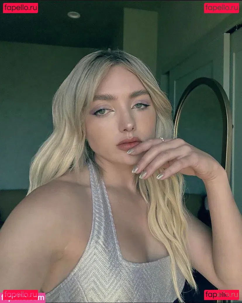 Peyton List Onlyfans Photo Gallery 