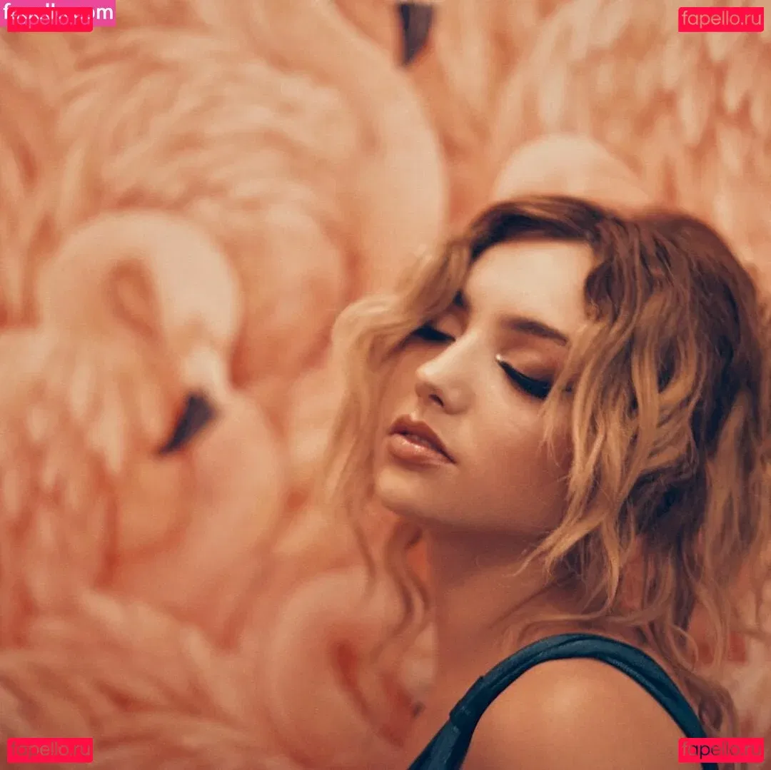 Peyton List Onlyfans Photo Gallery 