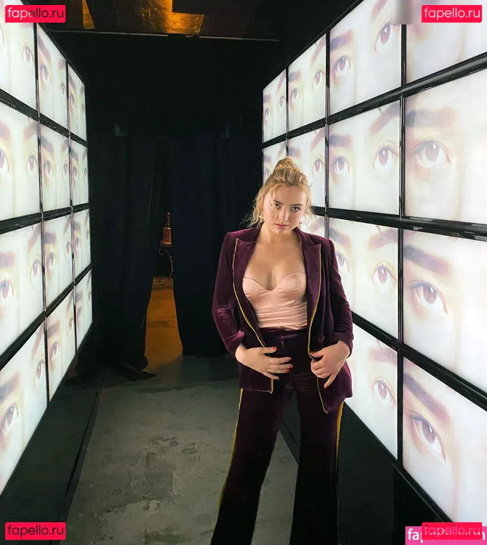 Peyton List Onlyfans Photo Gallery 