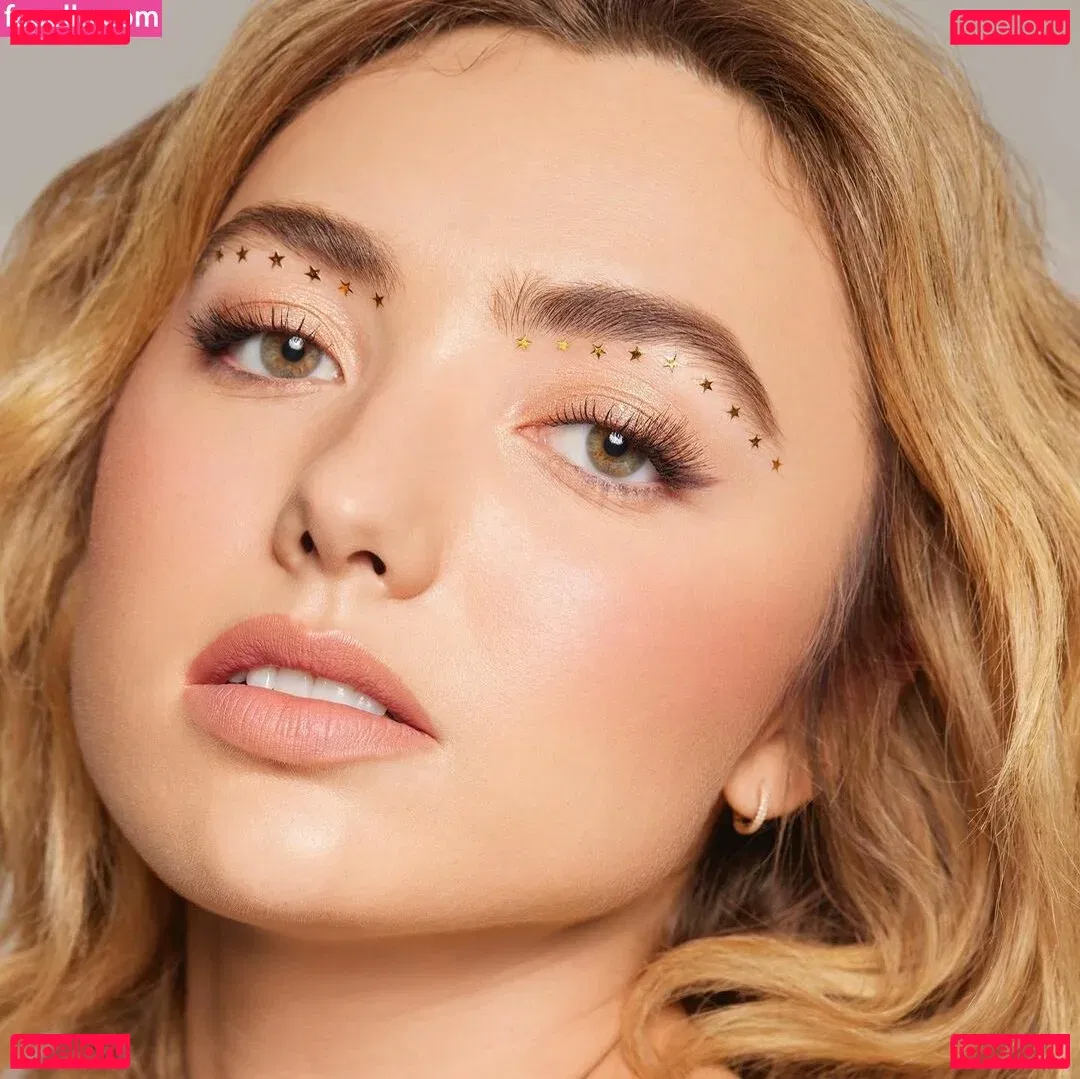 Peyton List Onlyfans Photo Gallery 