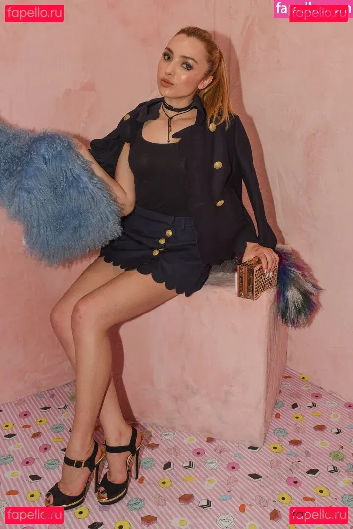 Peyton List Onlyfans Photo Gallery 