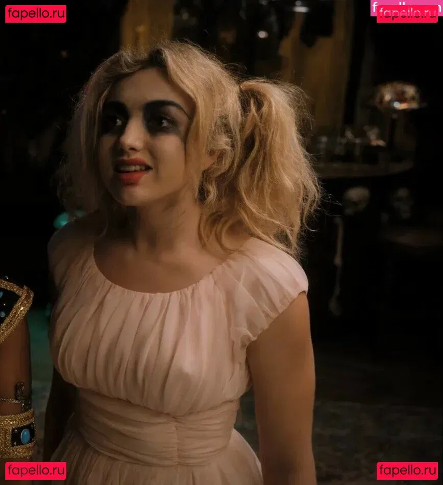 Peyton List Onlyfans Photo Gallery 