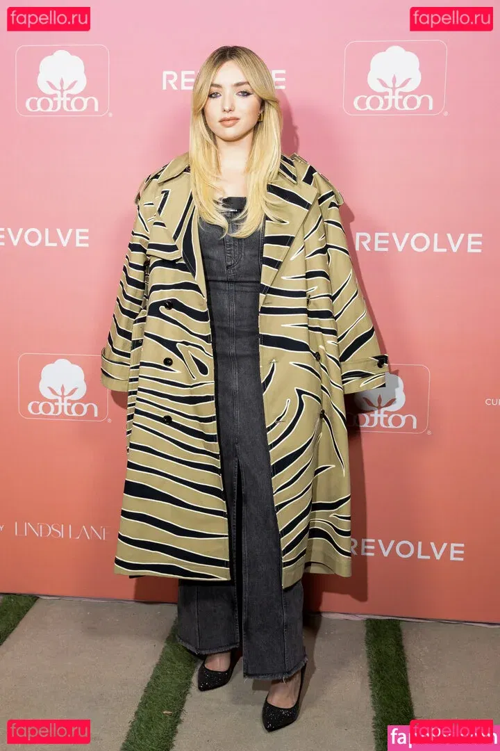 Peyton List Onlyfans Photo Gallery 