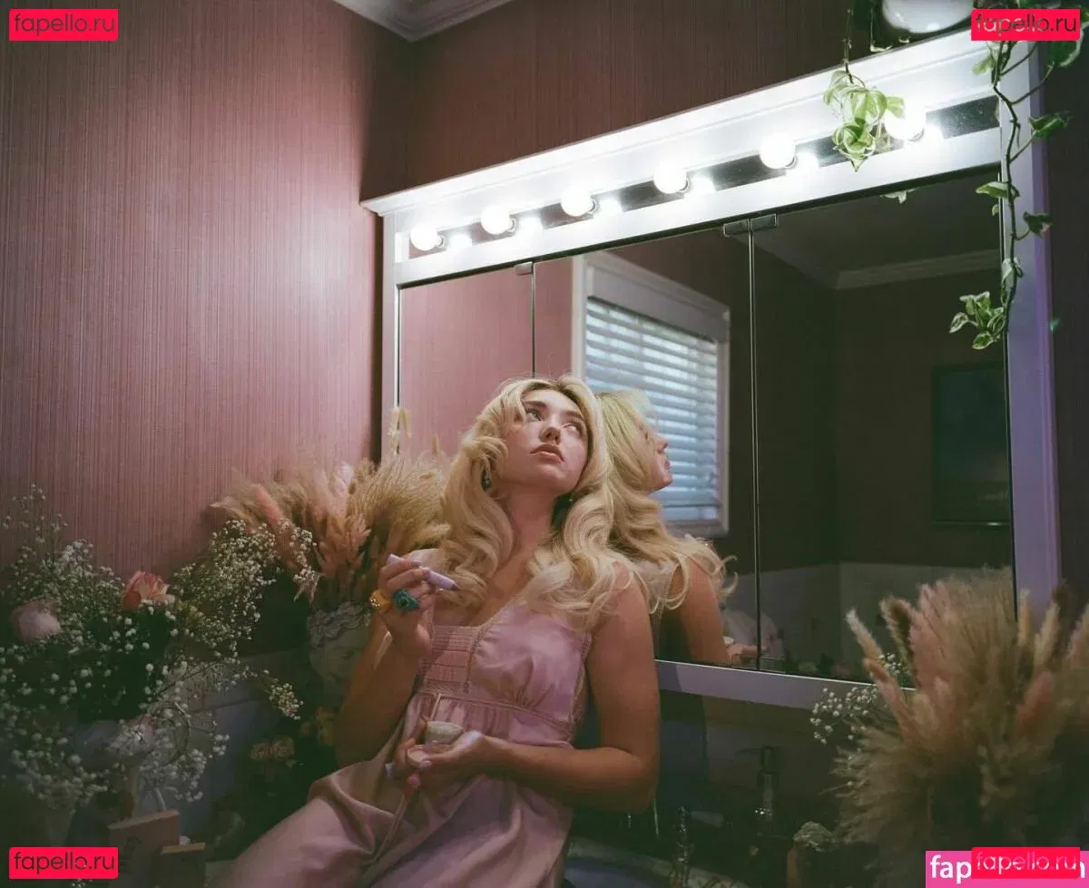 Peyton List Onlyfans Photo Gallery 