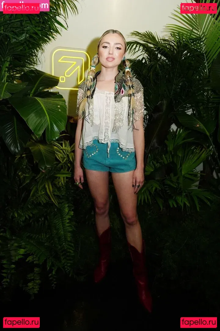 Peyton List Onlyfans Photo Gallery 