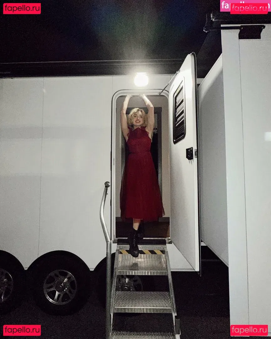 Peyton List Onlyfans Photo Gallery 