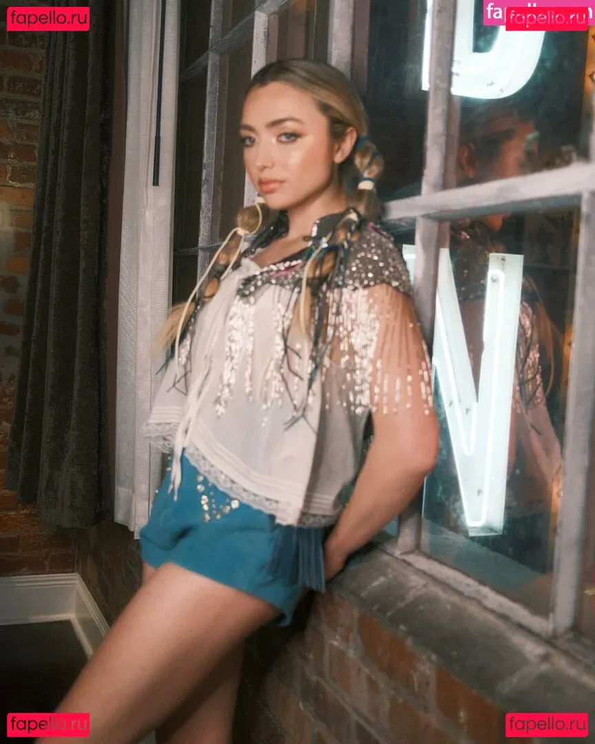 Peyton List Onlyfans Photo Gallery 