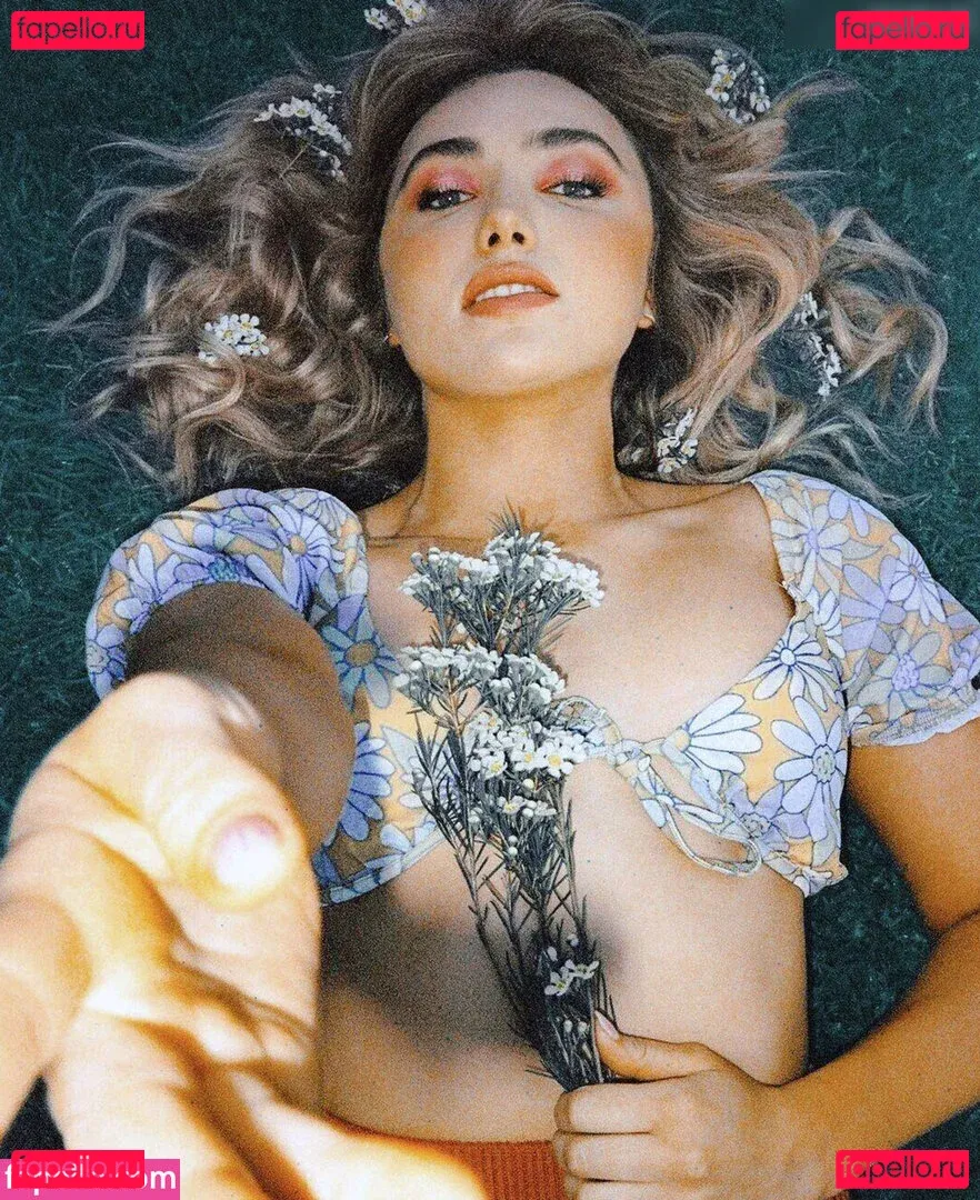 Peyton List Onlyfans Photo Gallery 