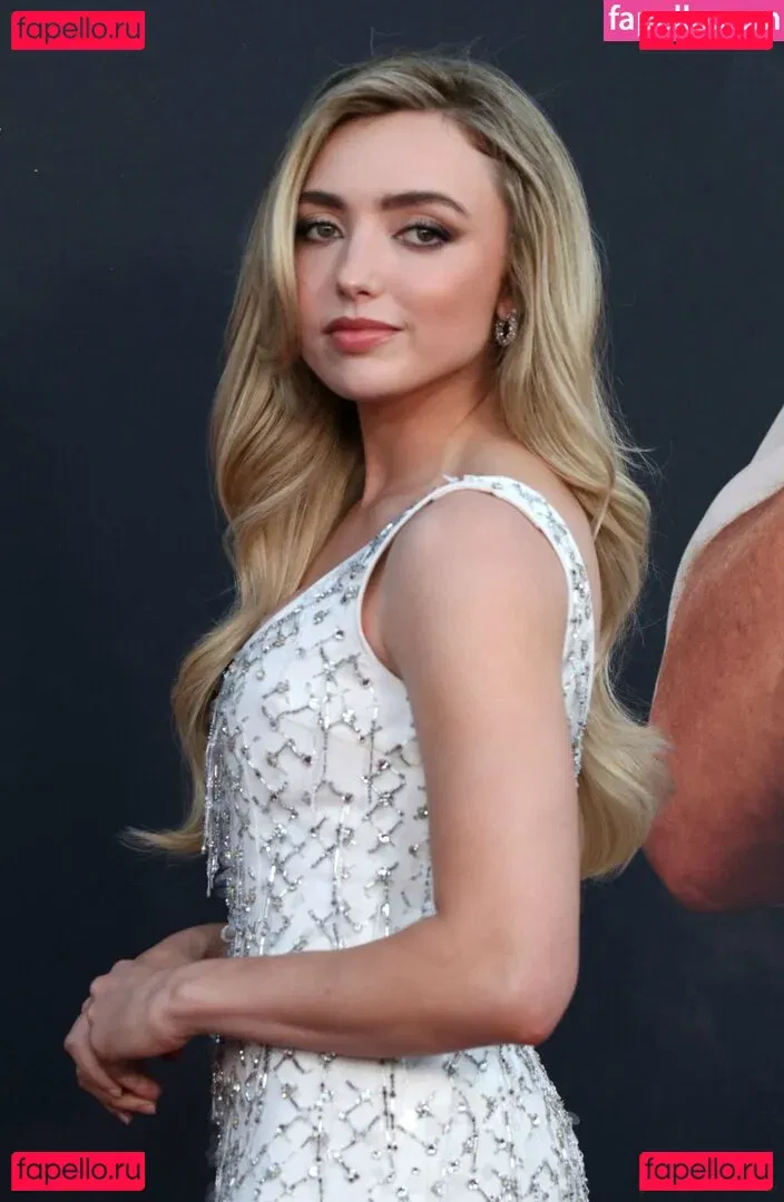 Peyton List Onlyfans Photo Gallery 