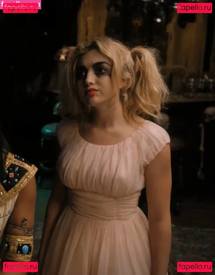 Peyton List Onlyfans Photo Gallery 