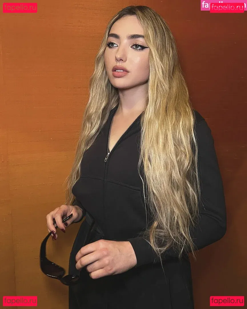 Peyton List Onlyfans Photo Gallery 