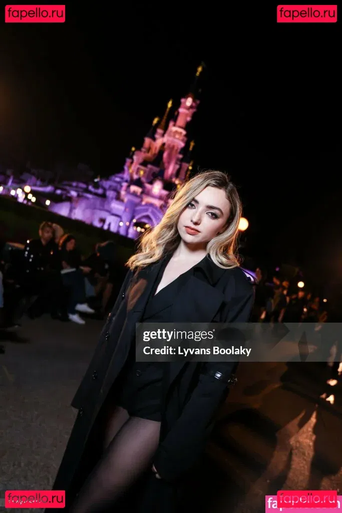 Peyton List Onlyfans Photo Gallery 