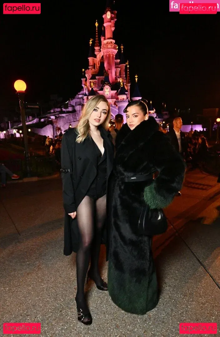 Peyton List Onlyfans Photo Gallery 