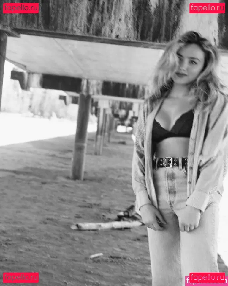 Peyton List Onlyfans Photo Gallery 