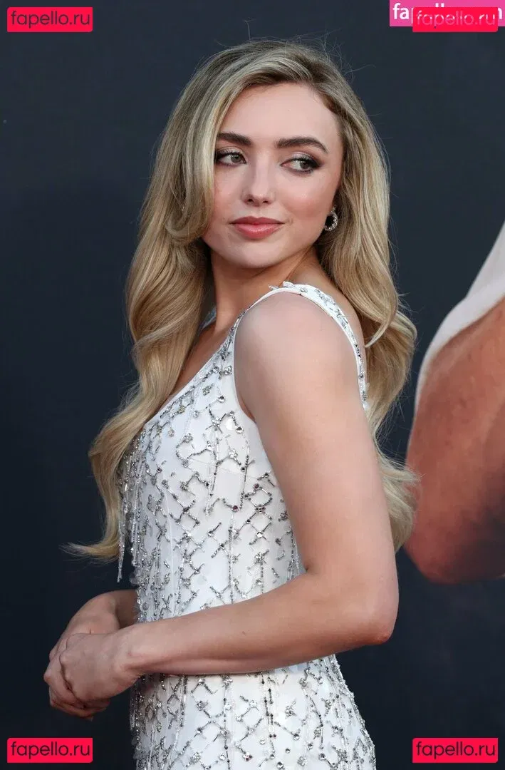 Peyton List Onlyfans Photo Gallery 