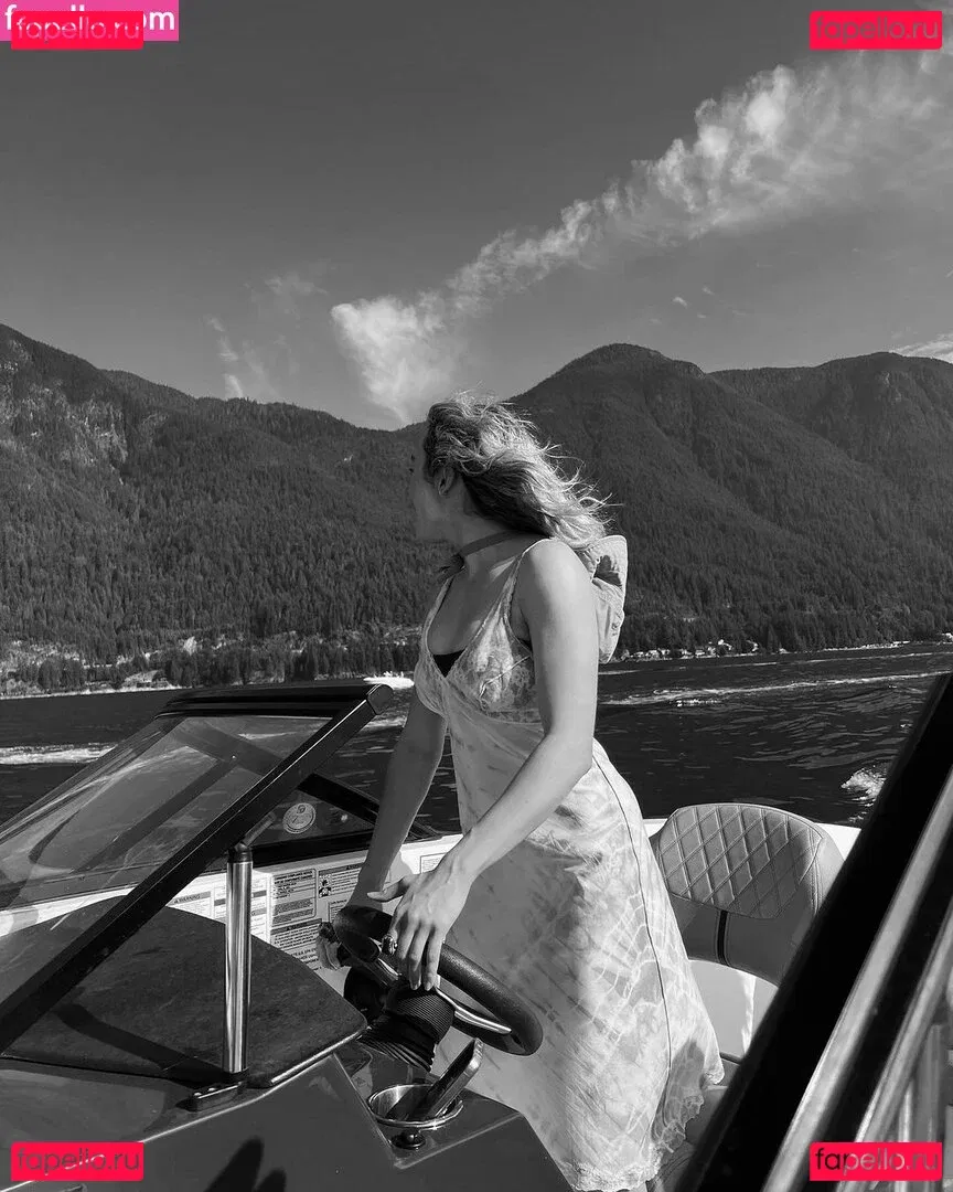 Peyton List Onlyfans Photo Gallery 