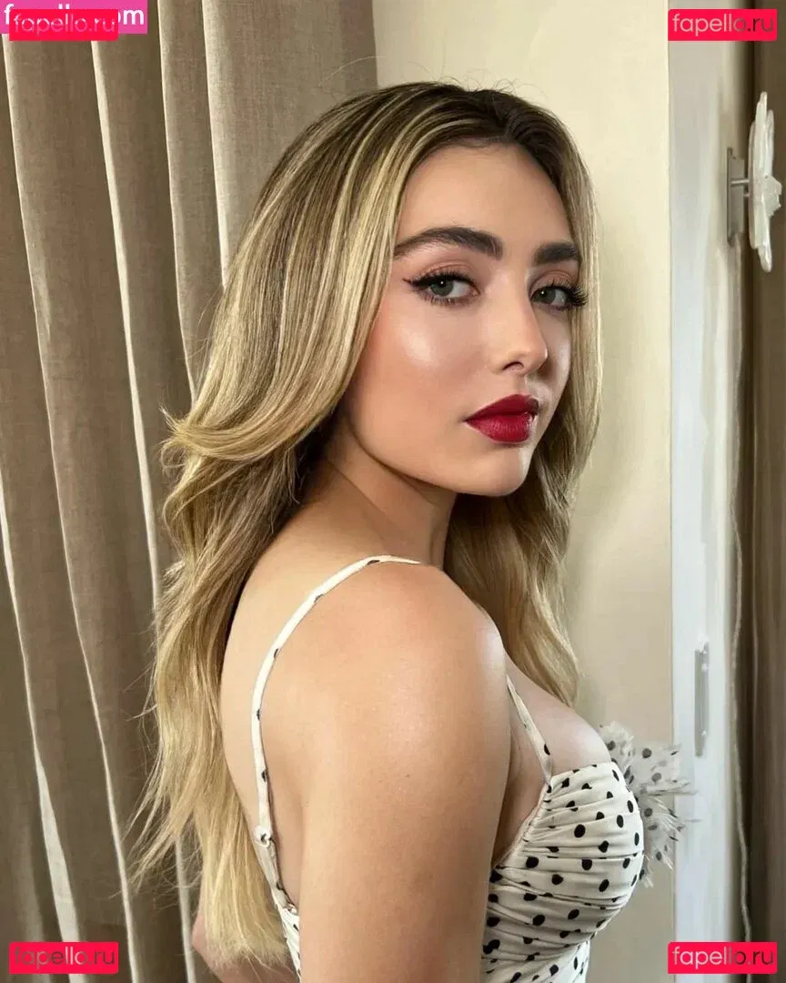Peyton List Onlyfans Photo Gallery 