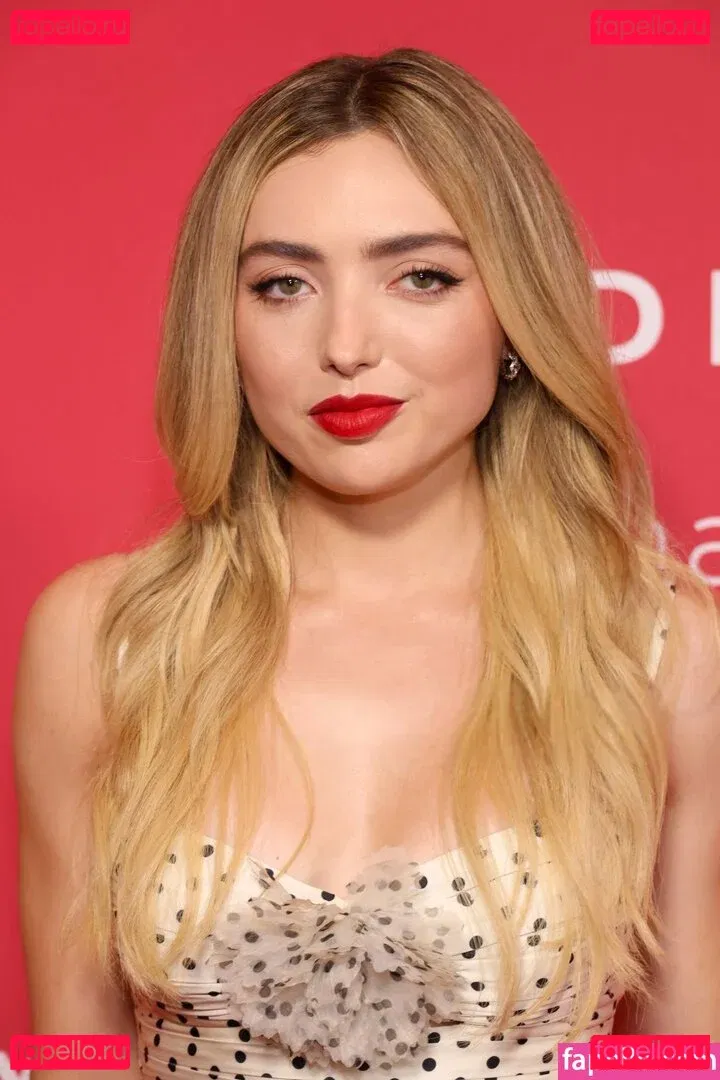 Peyton List Onlyfans Photo Gallery 