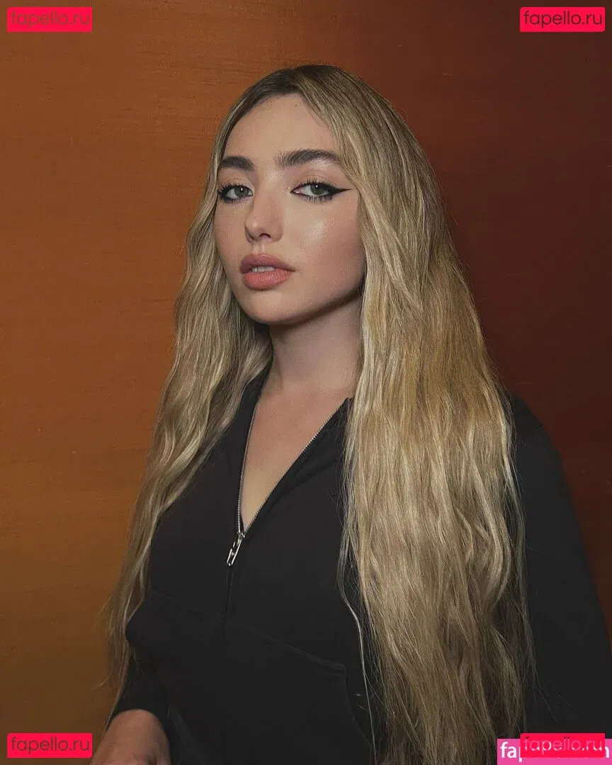 Peyton List Onlyfans Photo Gallery 