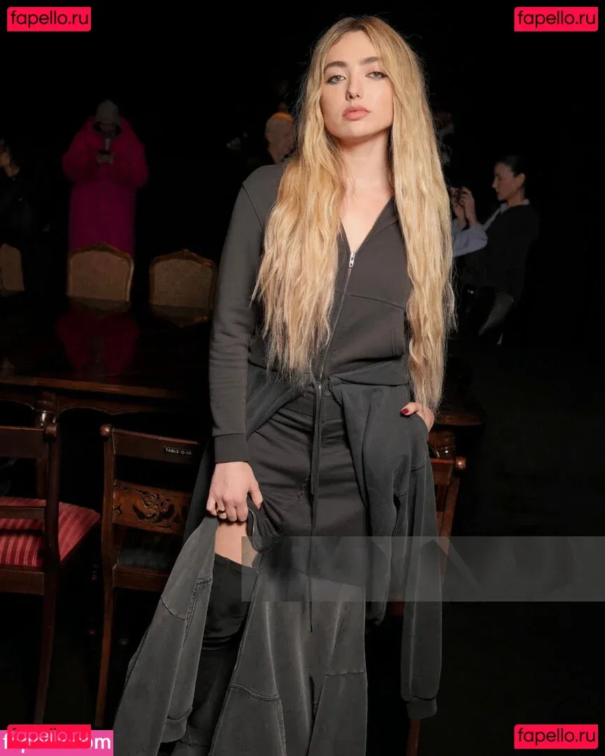 Peyton List Onlyfans Photo Gallery 