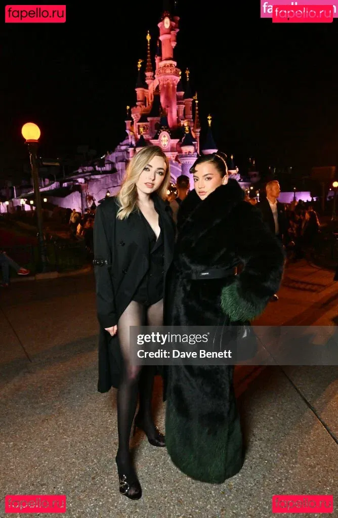 Peyton List Onlyfans Photo Gallery 