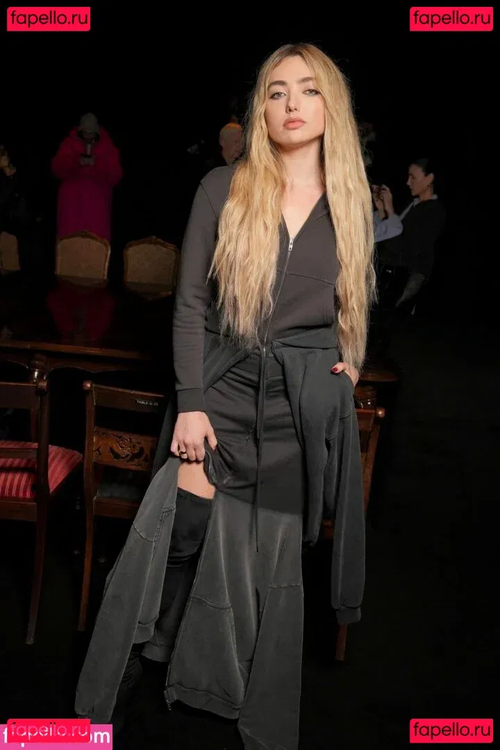 Peyton List Onlyfans Photo Gallery 