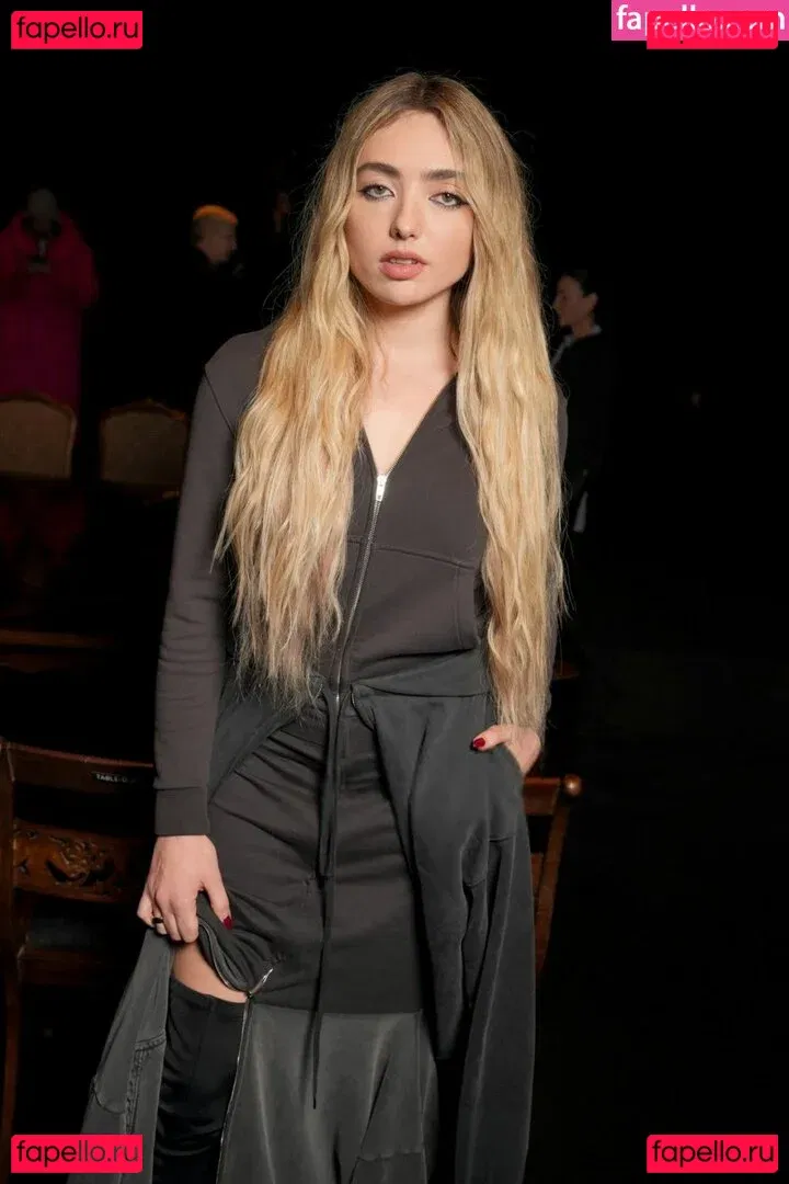 Peyton List Onlyfans Photo Gallery 