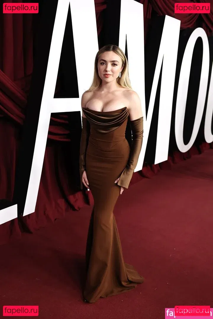 Peyton List Onlyfans Photo Gallery 