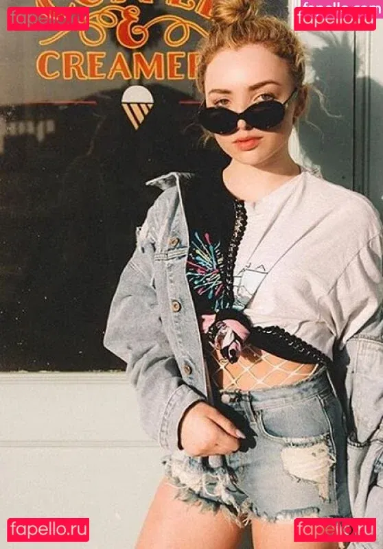 Peyton List Onlyfans Photo Gallery 