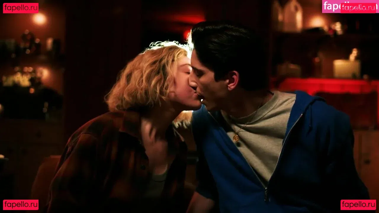 Peyton List Onlyfans Photo Gallery 