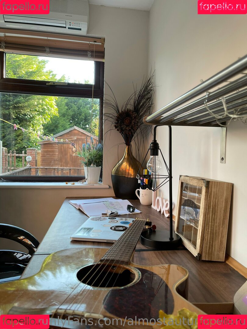 almostautumnworld Onlyfans Photo Gallery 