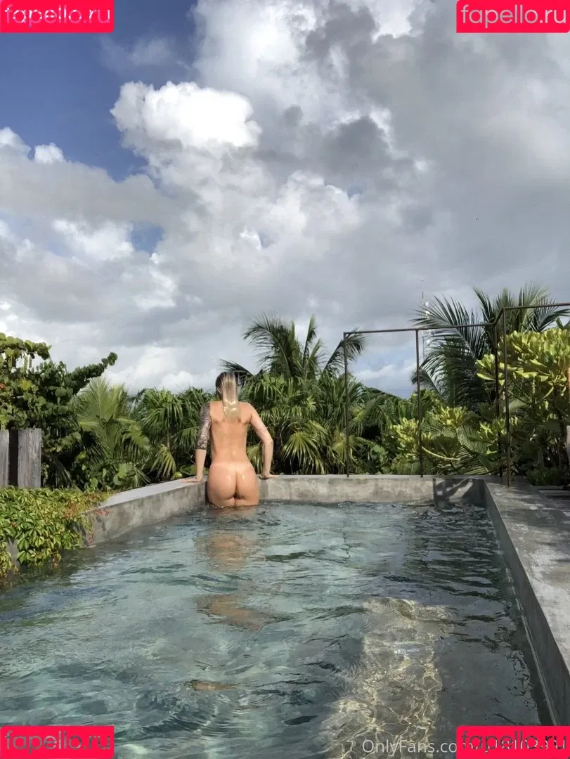 Alyssa Barbara Onlyfans Photo Gallery 
