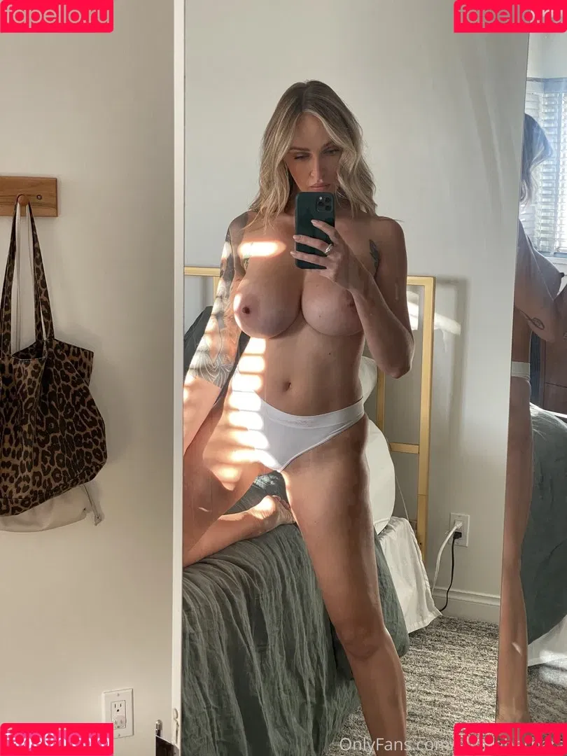 Alyssa Barbara Onlyfans Photo Gallery 