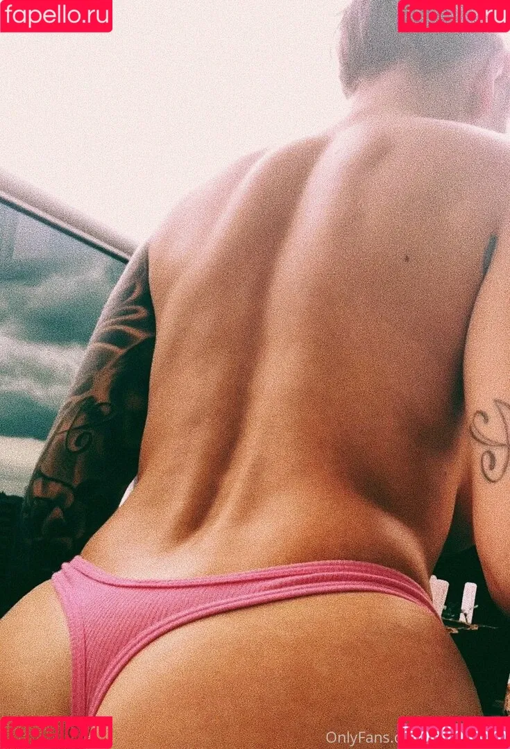 Alyssa Barbara Onlyfans Photo Gallery 