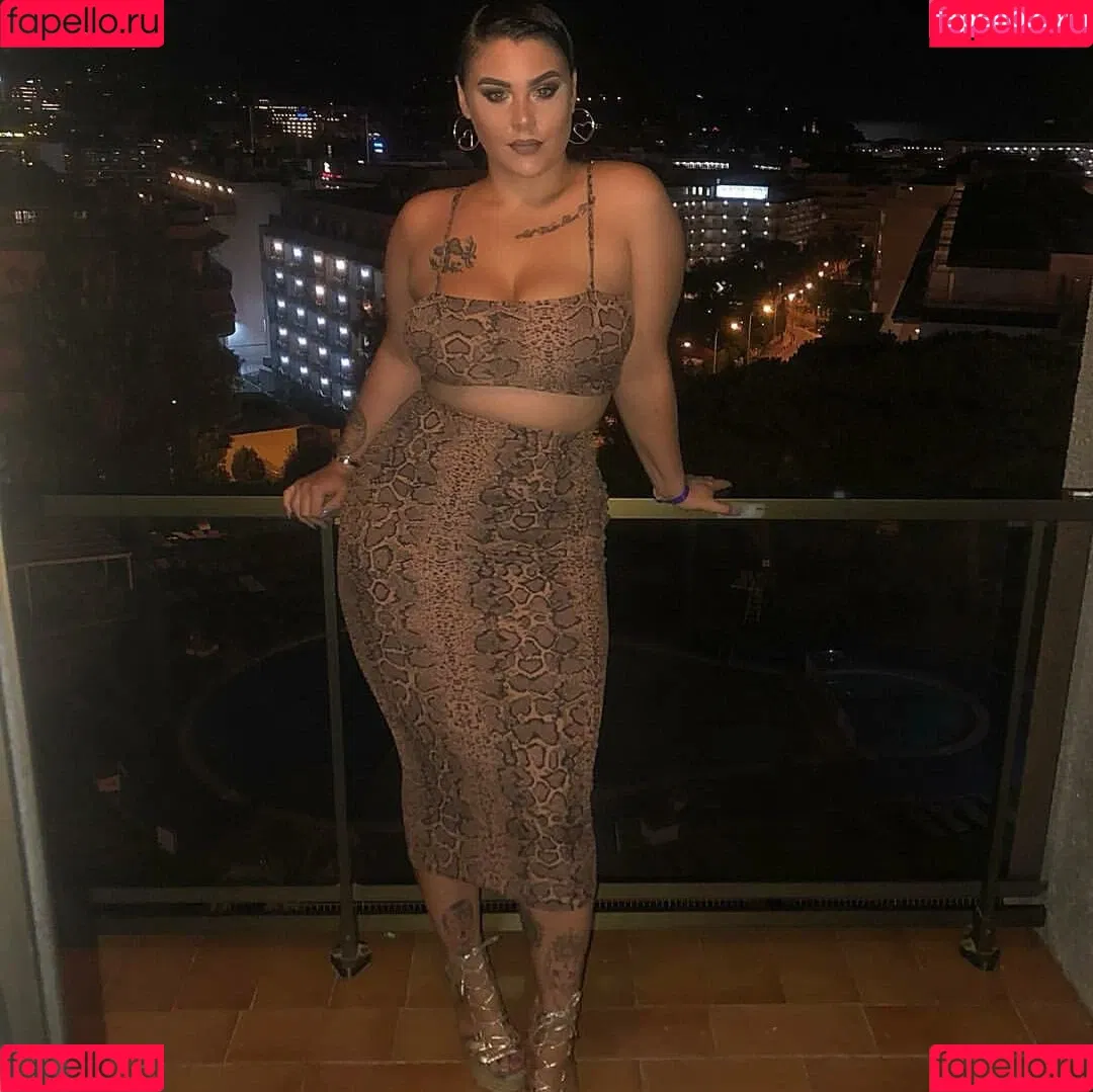 Aniela Onlyfans Photo Gallery 