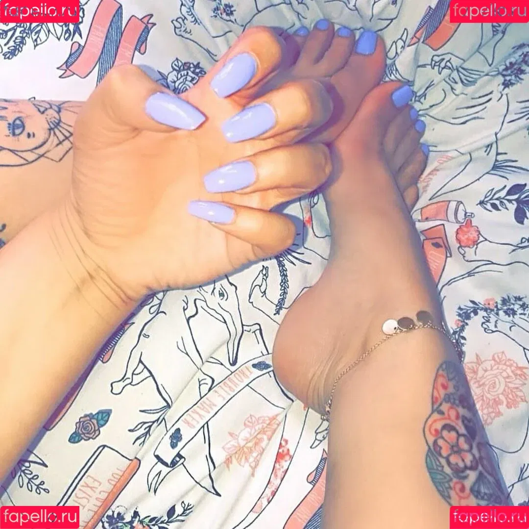 Aniela Onlyfans Photo Gallery 